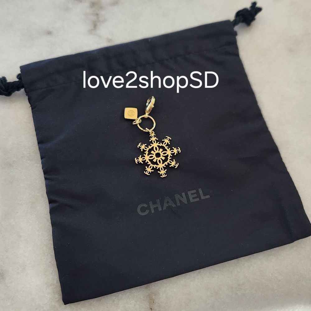 CHANEL Holiday Snowflake Charm Limited Edition